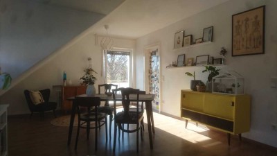 2-Zimmer-Dachgeschosswohnung mit Balkon und Gartenmitbenutzung