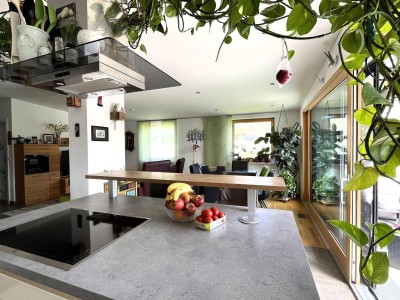 Attraktives Penthouse in ruhiger Lage und absoluter Seenähe