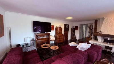 Sofort einzugsbereit: Moderne, perfekt geschnittene 3-Zimmer-WG mit Top-Küche & sonniger Terrasse
