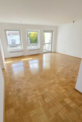 Barrierefreie 3-Zi.-Whg. mit Balkon & TG im Jahnpark Forchheim - provisionsfrei