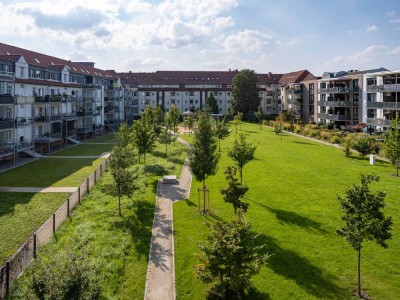 Wohnen im Park - sonnige 2-Zimmer-Wohnung im 2.OG mit Blick ins Grüne