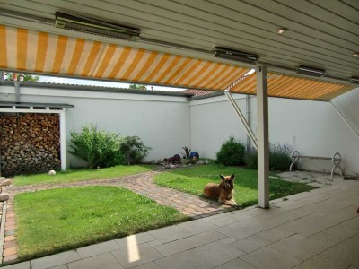 Schöner Atrium-Bungalow mit allem Komfort u. pflegeleichtem Garten