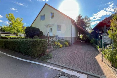 Wohnen, wovon andere träumen - charmantes Einfamilienhaus mit herrlichen Blick ins Grüne