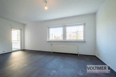 AUSZEIT - komplett renovierte Etagenwohnung mit überdachtem Balkon in Wellesweiler!