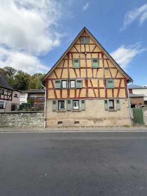 Zwei Seiten Hof in Runkel Dehrn 885m 2 Grundstück mit großem Garten