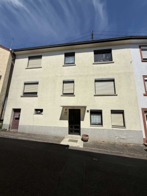 Attraktive Doppelhaushälfte in Meckesheim – Ihr neues Zuhause im Grünen
