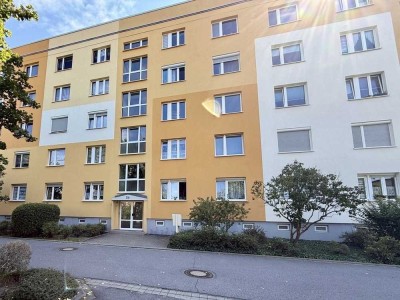 Solide Kapitalanlage oder Ihr neues Zuhause – 3-Raum-Wohnung in Coswig mit Balkon und  Garage!