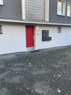 Suche nette Mieterin für unsere Etagenwohnung