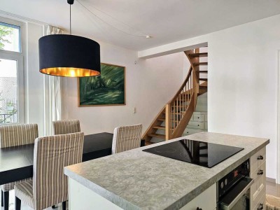 Maisonette Wohnung in ruhiger Nebenstraße, super praktisch angebunden