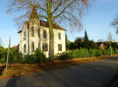 ***Europa-Makler*** Unikat, Freistehende große Stadtvilla gelegen in zentraler Lage in Schüttorf