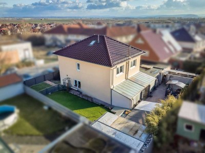 Sarstedt: Charmante Stadtvilla mit viel Platz zum Leben & Lieben