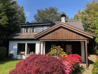 provisionsfrei ruhige Lage: Neubau oder Sanierung, Villa oder Doppelhaus, Grundstücksteilung möglich