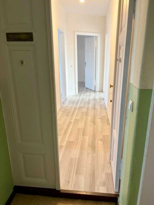 Attraktive 2-Zi.-Wohnung mit Balkon – Westend