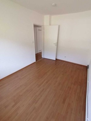 Gepflegte 3 Zimmer-Wohnung mit tollem Ausblick in grüner Umgebung sucht neuen Mieter