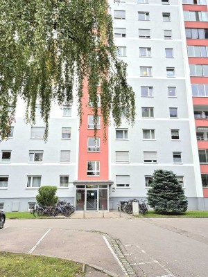 Im begehrten Herrenbachviertel:  provisionsfrei 4-Zimmer-Wohnung mit Balkon