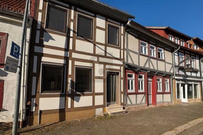 SANIERUNGSBEDÜRFTIGES JUWEL MIT POTENZIAL