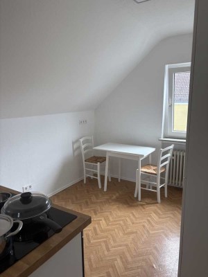 Erstbezug nach Sanierung mit Einbauküche: schöne teilmöblierte 2-Zimmer-Wohnung in Gießen