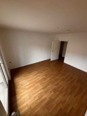 Helle 3-Zimmer-Wohnung mit Balkon im 2. OG in Potsdam-Waldstadt I