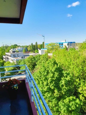 Gutgeschnittene Zweizimmer Wohnung mit schöner Aussicht