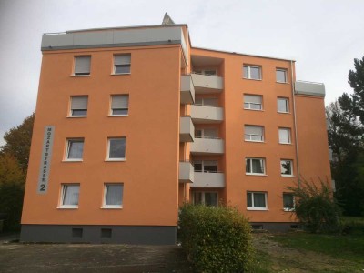 Modernisierte 3 Zimmer - Wohnung im 3. OG OHNE Aufzug und Küche!