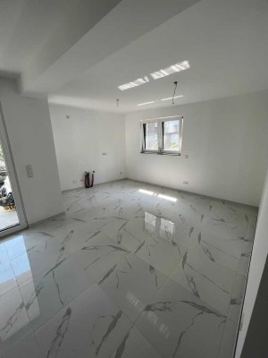 Helle 2-Zimmer Wohnung im 1. OG mit Balkon in Sankt Augustin