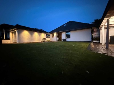 Modernisierter 5,5 Zimmer vollunterkellerter Bungalow in Stelle