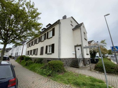 3 Personen mit WBS erforderlich