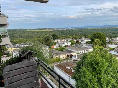 Seltene Gelegenheit! Interessante 5,5 Zimmer-Wohnung mit toller Aussicht!