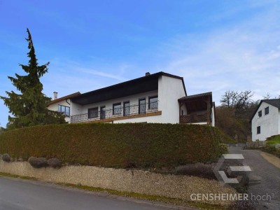 Wohnen in bester Lage: Einfamilienhaus mit idyllischem Garten und traumhafter Aussicht