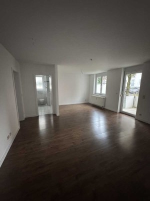Moderne Erdgeschosswohnung mit Balkon in Schorndorf