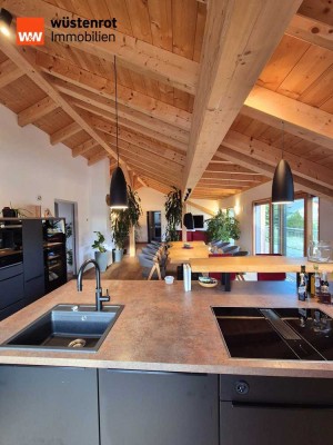 Wohnh(t)raum in einer anderer Dimension!
Exklusive Penthouse-Wohnung, mega Design voll ausgestattet