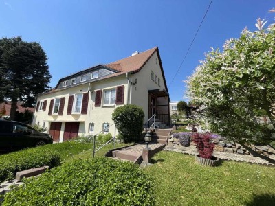 Willkommen zuhause – Gepflegte Doppelhaushälfte mit Garten