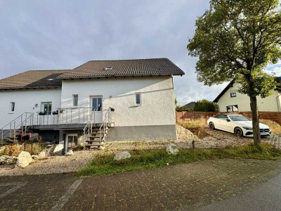 Souterrainwohnung mit KFZ-Stellplatz in schönem Wohngebiet