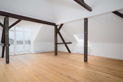 Sanierte 5-Zimmer-DG-Wohnung mit Balkon in Leipzig-Engelsdorf