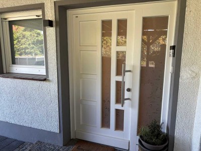 1,5-Raum-Souterrainwohnung mit großer Terrasse in Königswinter