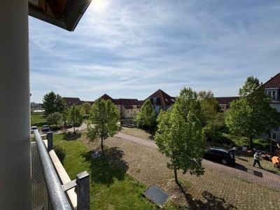 * ETW * DG-Maisonette * 3,5-RWE * gut vermietet * Balkon * 2 Bäder *  PKW-Stellplatz *