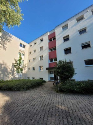 Stilvolle 4-Raum-Wohnung mit Balkon und Einbauküche in Gärtringen