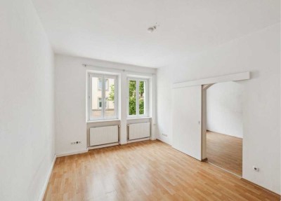 Mitten in der Nordstadt & mit Balkon! Helle 2,5-Zimmer-Wohnung im 1.OG, zentrale aber ruhige Lage