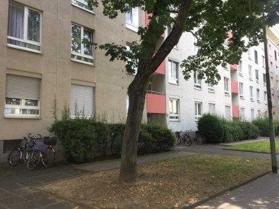 Sanierte 3 Zimmerwohnung mit Balkon