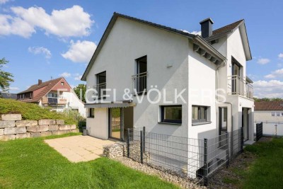 Architektur mit Anspruch – familienfreundliches EFH mit Terrasse, ELW & Top-Ausstattung!