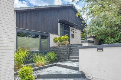 Einmaliges Architektenhaus mit LWWP aus 2024