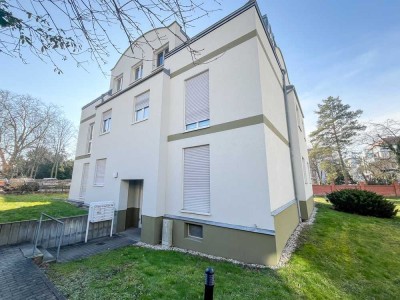 Schöne Dachgeschosswohnung mit Balkon in unmittelbarer Nähe zum Großen Garten