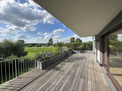 Traumhafte, geräumige, sonnige 4,5-Zimmer-Wohnung mit großem Balkon