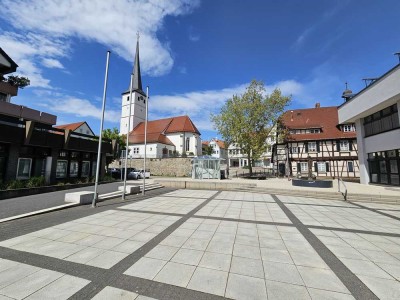 Ziehen Sie dieses Jahr noch in Ihre 4,5 Zimmer Wohnung in Aussichtslage mit Balkon und TG Stellplatz