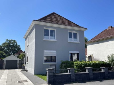 Doppelte Chancen: Zweifamilienhaus mit Garten, zwei Einheiten und Ausbauoptionen