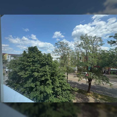 Smarter Wohnen! Modernisierte 2-Zi.-Whg. mit Wintergarten!