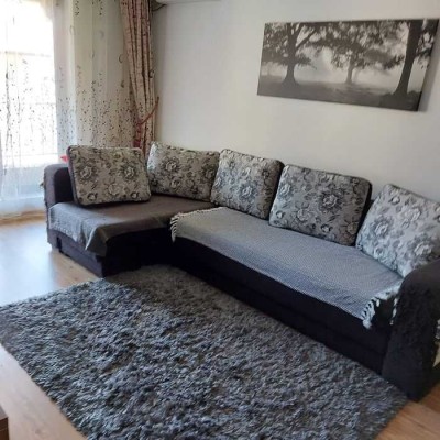 Stilvolle, gepflegte 2-Zimmer-Wohnung mit EBK in Radebeul