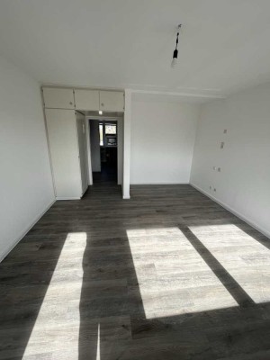 Geschmackvolle 1-Zimmer-Wohnung mit Balkon und EBK in Vallendar