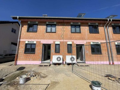 Modernes Reihenmittelhaus in Meckenheim mit Garten
