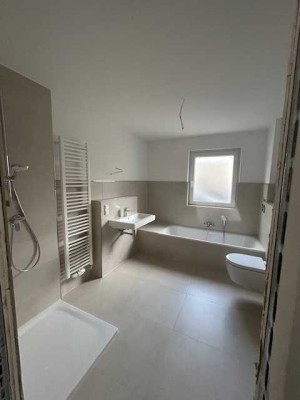 Erstbezug: Exklusive 4-Zimmer-Wohnung in zentraler Lage